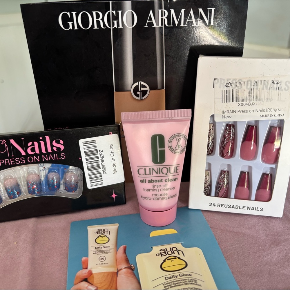 Clinique All About Clean with Assorted Nail Sets